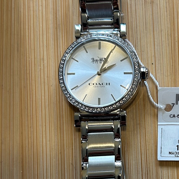 COACH MADISON ALL SILVER WATCH WITH 34MM SILVER FACE AND SILVER BRACELET - Picture 4 of 7